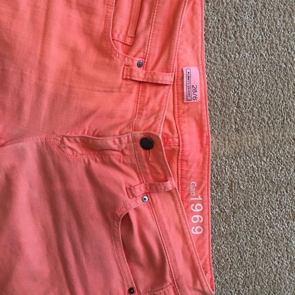 🛑SOLD🛑 Gap jeans! Size 6/28 - Picture 2 of 4